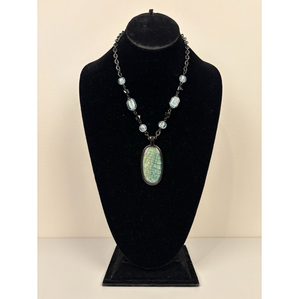 Kenneth Cole Green Beaded Enamel Pendant Necklace Gunmetal Tone Vintage 18 Inch